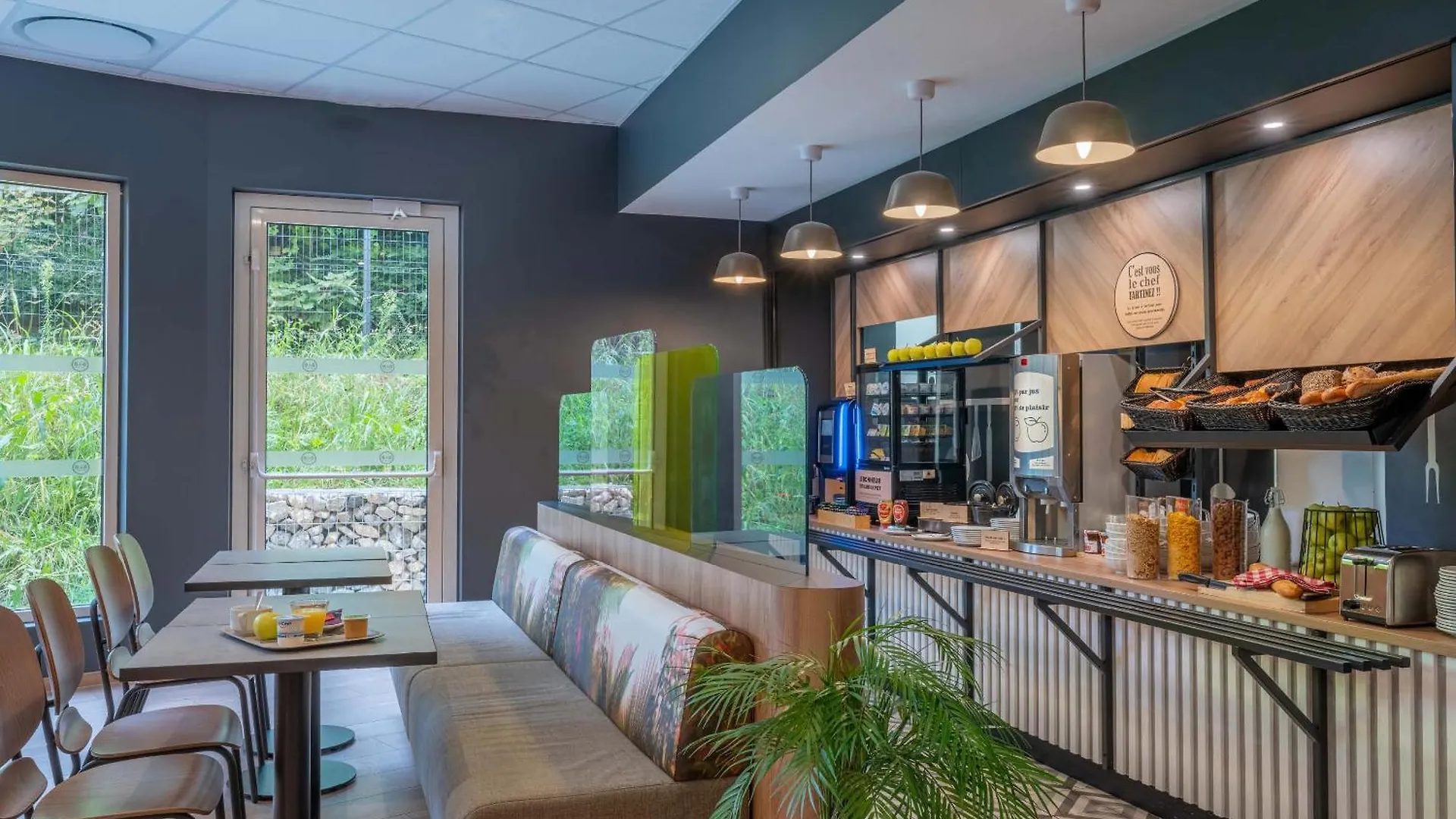 B&B Hotel Annecy Cran-Gevrier Frankreich
