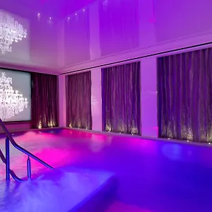 https://la-villa-haussmann.fr-paris.fr