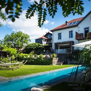 Le Clos Des Sens ***** Annecy
