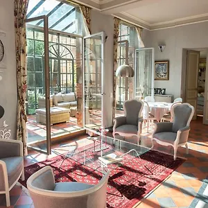 https://au-coeur-davignon.fr-provencehotel.com